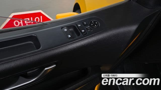Hyundai Staria 2023 — Photo 22/34