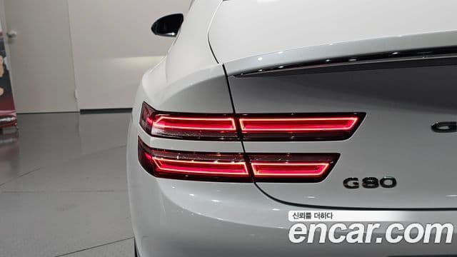 Genesis G80 2023 — Şəkil 11/33