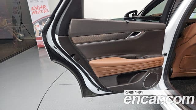 Genesis G80 2023 — Şəkil 2/33