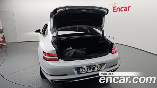 Genesis G80 2023 — Şəkil 27/33