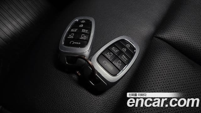 Hyundai Staria 2023 — Фото 16/20