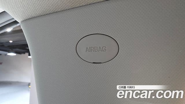 Hyundai Staria 2023 — Photo 20/34