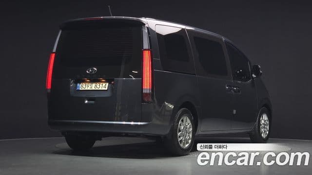 Hyundai Staria 2024 — Фото 2/20