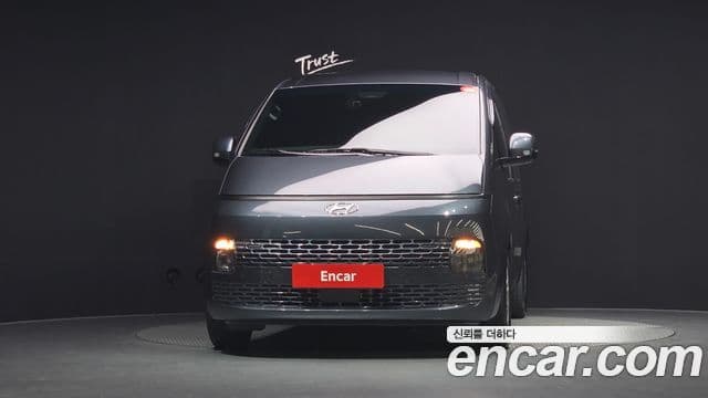 Hyundai Staria 2024 — Фото 3/20