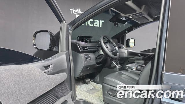Hyundai Staria 2024 — Фото 10/20