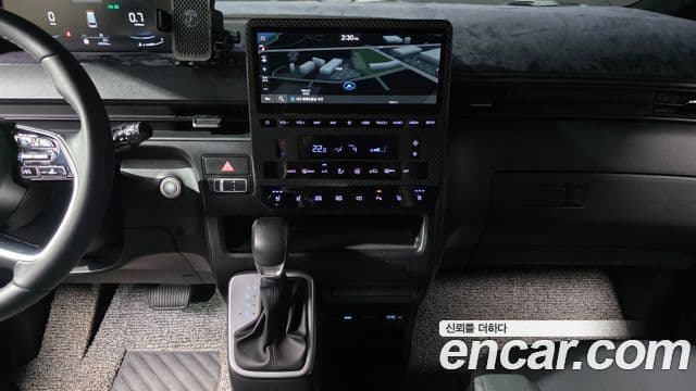 Hyundai Staria 2024 — Фото 14/20