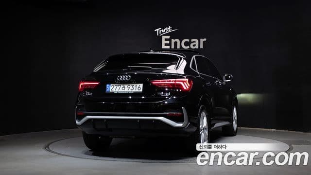Audi Q3 2022 — Фото 4/20
