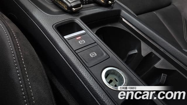 Audi Q3 2022 — Şəkil 14/31