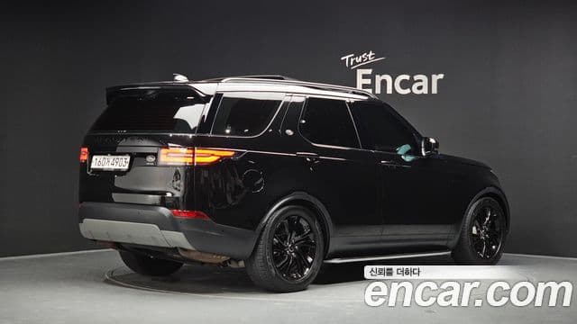 Land Rover Discovery 5 2019 — Şəkil 31/40
