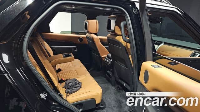 Land Rover Discovery 5 2019 — Şəkil 39/40