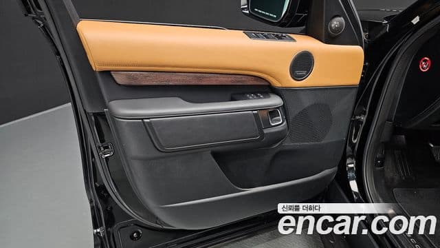 Land Rover Discovery 5 2019 — Şəkil 40/40