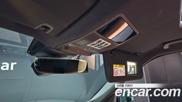 Land Rover Discovery 5 2019 — Şəkil 10/40