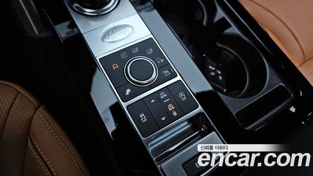 Land Rover Discovery 5 2019 — Şəkil 24/40