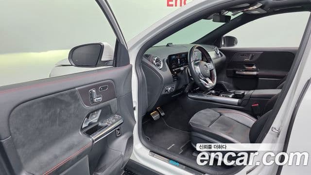 Mercedes-Benz EQA 2021 — ფოტო 8/20