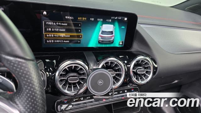 Mercedes-Benz EQA 2021 — ფოტო 2/20