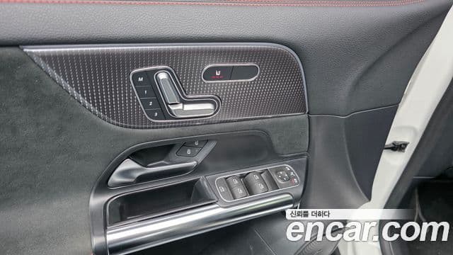 Mercedes-Benz EQA 2021 — ფოტო 10/20