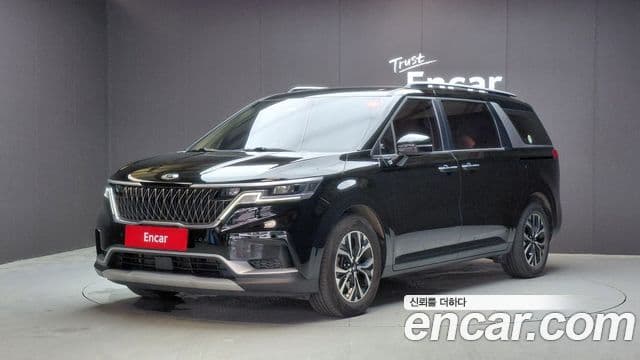 Kia Carnival 2021 — Photo 23/34