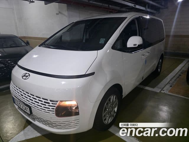 Hyundai Staria 2023 — Фото 8/19