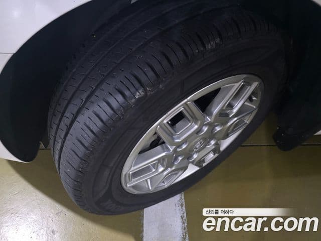 Hyundai Staria 2023 — Фото 9/19