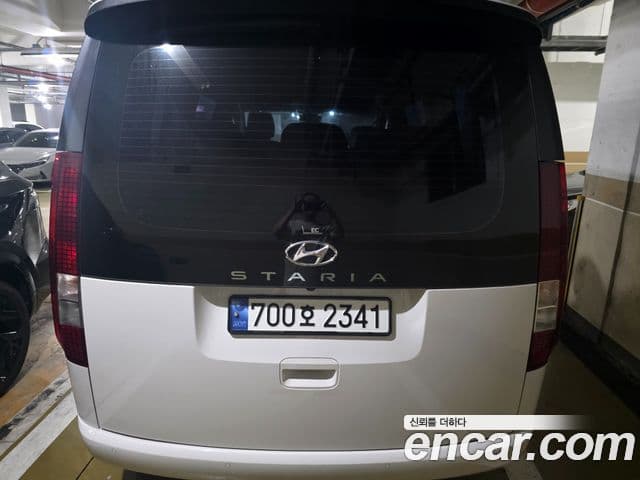 Hyundai Staria 2023 — Фото 13/19