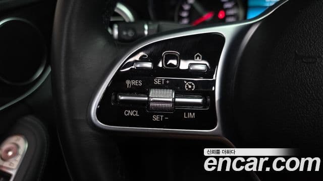 Mercedes-Benz C-Class 2018 — Фото 16/20