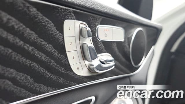 Mercedes-Benz C-Class 2018 — Фото 17/20
