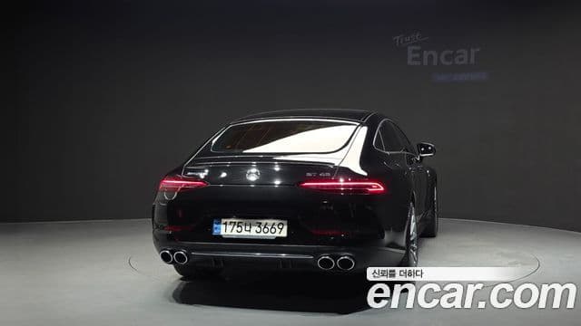 Mercedes-Benz AMG GT 2021 — Photo 10/33