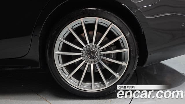 Mercedes-Benz AMG GT 2021 — Photo 9/33