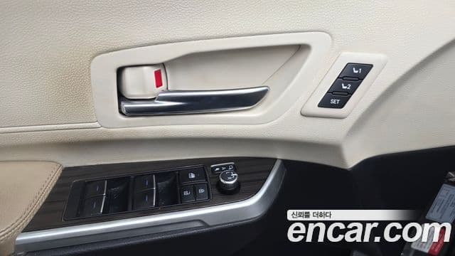 Toyota Sienna 2023 — Photo 12/35