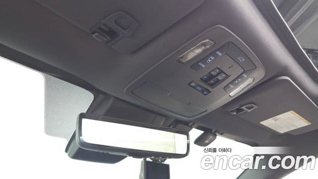 Toyota Sienna 2023 — Photo 9/35