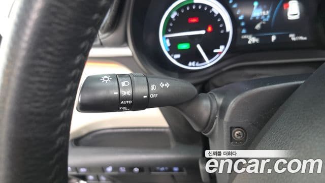 Toyota Sienna 2023 — Photo 32/35