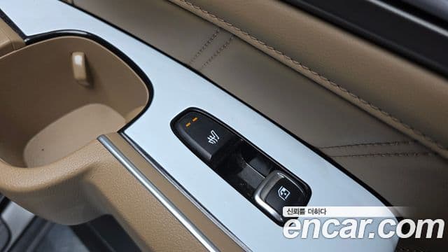 Kia Sorento 2024 — Фото 19/20