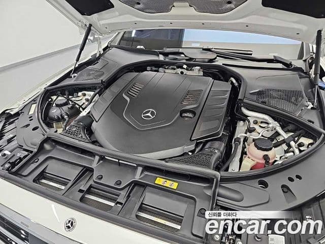 Mercedes-Benz S-Class 2022 — Photo 15/20