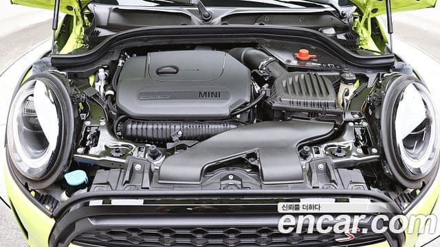 Mini Cooper S 2024 — ფოტო 10/20