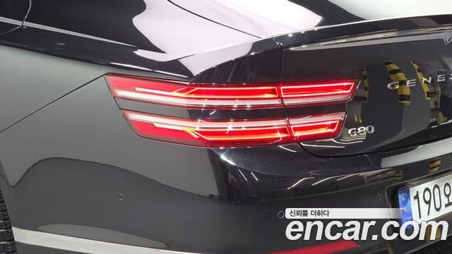 Genesis G80 2021 — ფოტო 15/34