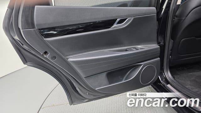 Genesis G80 2021 — ფოტო 9/34