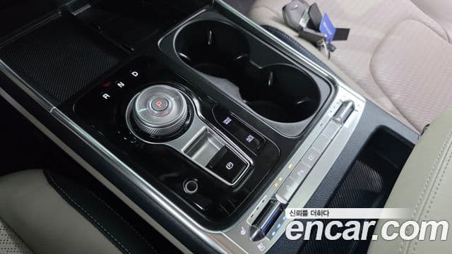 Kia Carnival 2024 — Фото 8/20