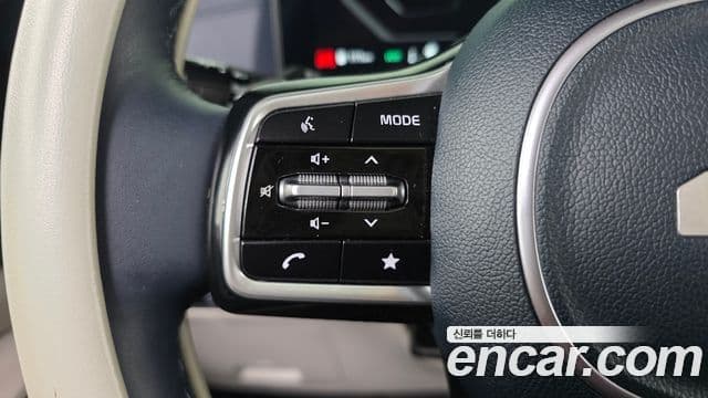Kia Carnival 2024 — Фото 15/20