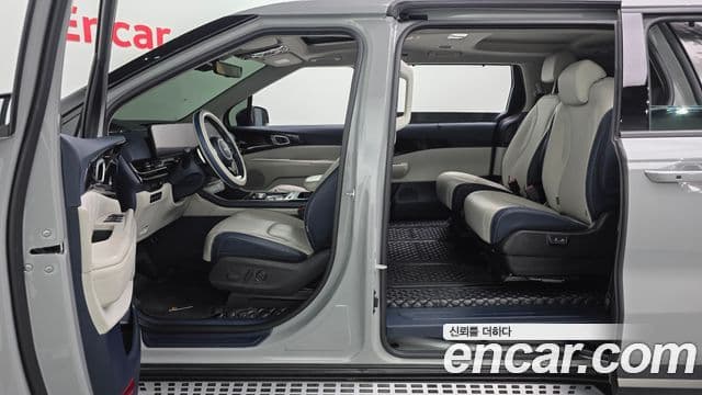 Kia Carnival 2024 — Şəkil 34/36
