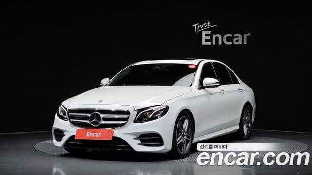 Mercedes-Benz E-Class 2018 — Фото 1/20
