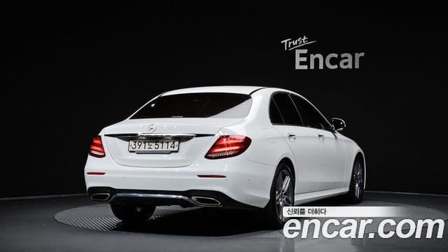 Mercedes-Benz E-Class 2018 — Фото 2/20