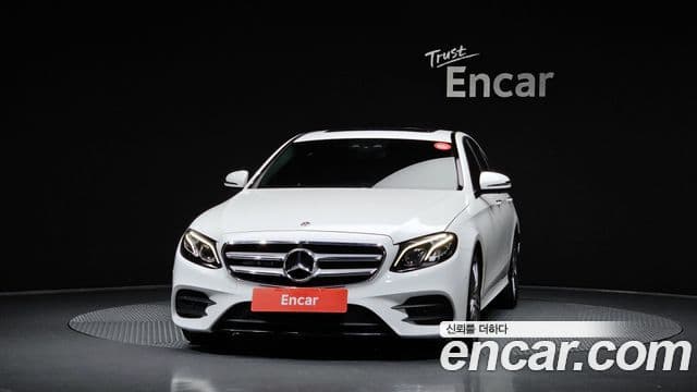 Mercedes-Benz E-Class 2018 — Фото 3/20
