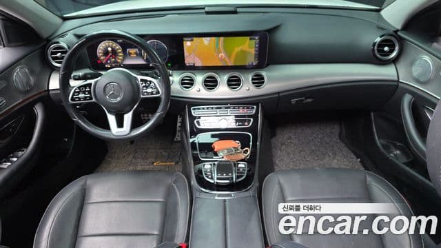 Mercedes-Benz E-Class 2018 — Фото 7/20
