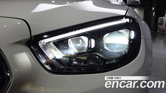 Mercedes-Benz E-Class 2023 — ფოტო 15/35