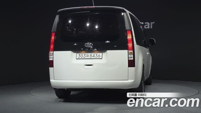 Hyundai Staria 2022 — Photo 9/31