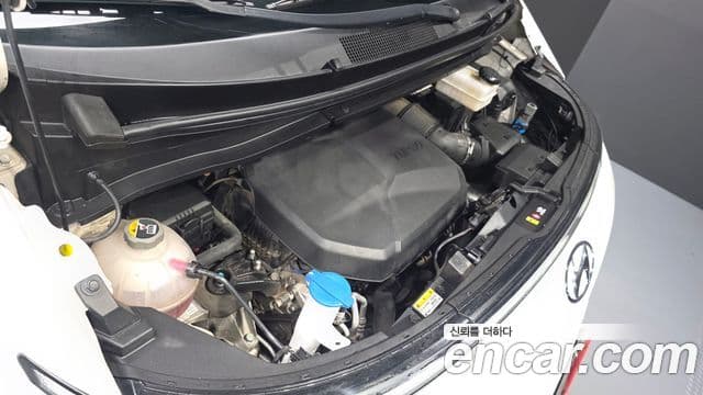 Hyundai Staria 2022 — Photo 5/31