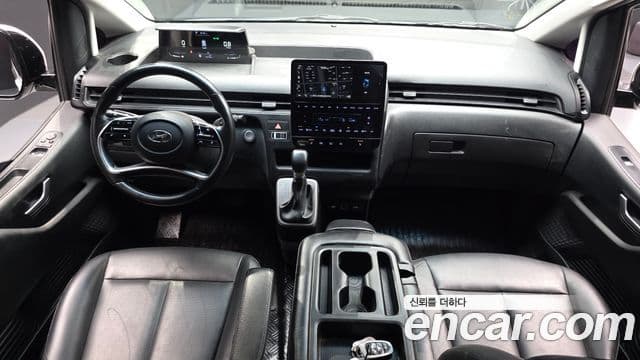 Hyundai Staria 2022 — Photo 24/31