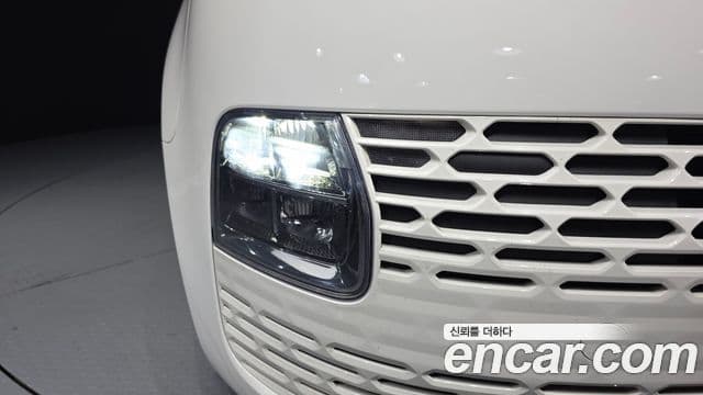 Hyundai Staria 2022 — Photo 8/31