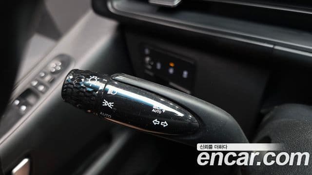 Hyundai Staria 2022 — Photo 2/31