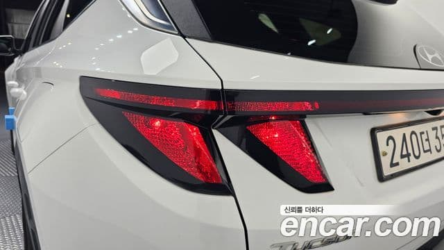 Hyundai Tucson Hybrid 2022 — Photo 18/32